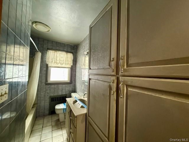 7 Christopher Avenue, Highland, NY 12528