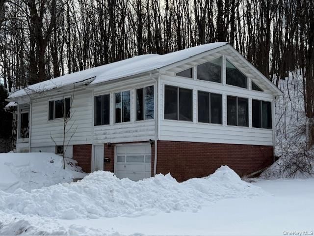 7 Christopher Avenue, Highland, NY 12528