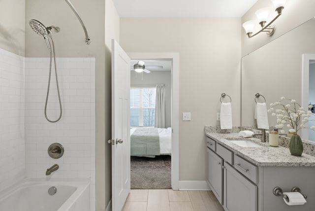 934 Governors Ct Apt 202, Antioch, TN 37013