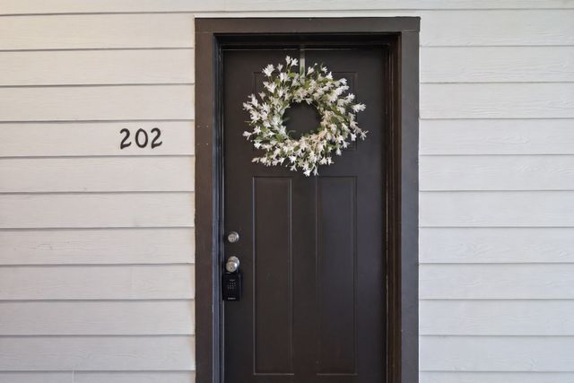 934 Governors Ct Apt 202, Antioch, TN 37013