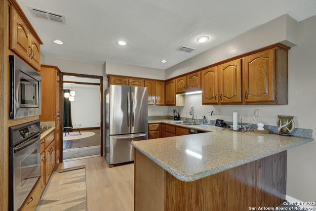 7 Moss Rock, New Braunfels, TX 78130
