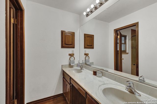 7 Moss Rock, New Braunfels, TX 78130