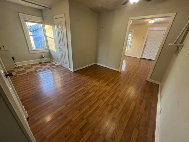 2154 E Cairo Street, Springfield, MO 65802