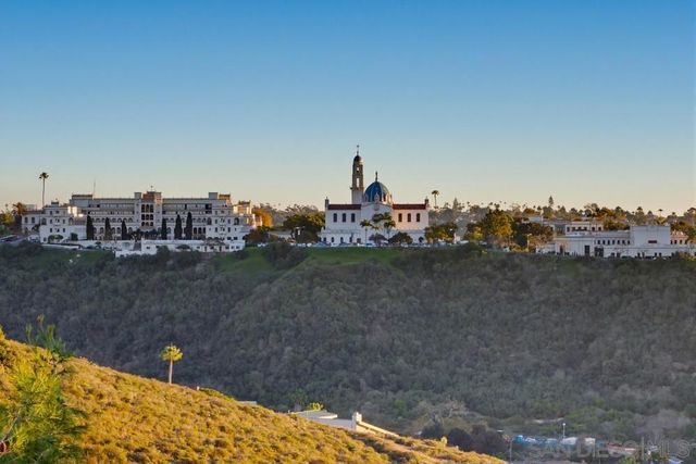 4969 Southcrest Ave, San Diego, CA 92110