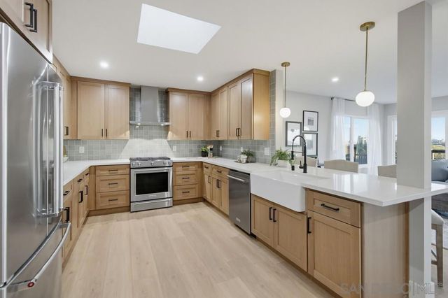 4969 Southcrest Ave, San Diego, CA 92110