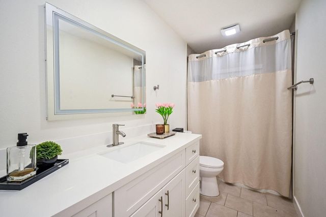 4827 Knotty Oaks Trail, Houston, TX 77045