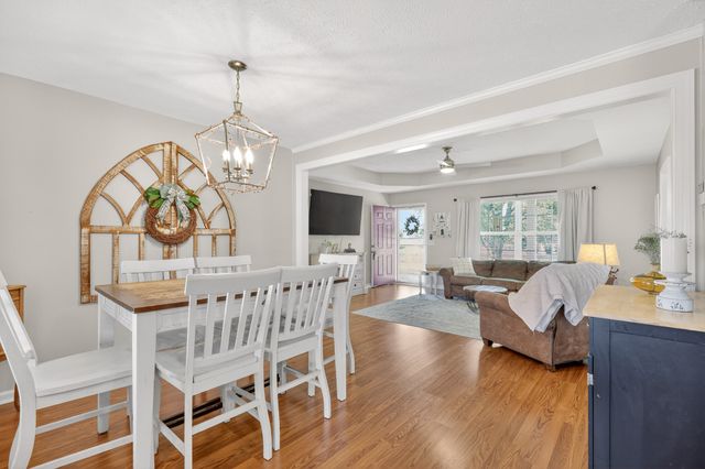 117 Pebble Brook Dr, Murfreesboro, TN 37127