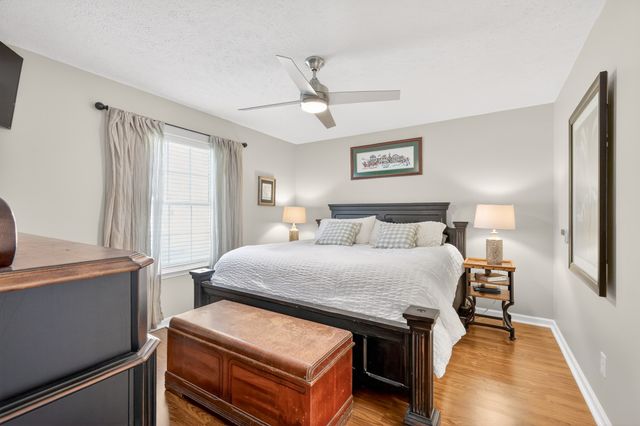 117 Pebble Brook Dr, Murfreesboro, TN 37127