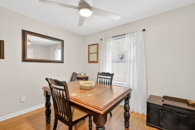 117 Pebble Brook Dr, Murfreesboro, TN 37127