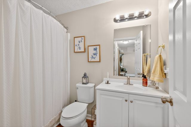 117 Pebble Brook Dr, Murfreesboro, TN 37127