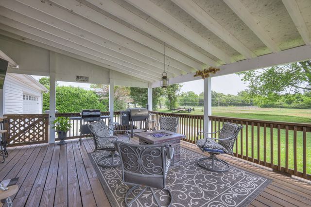 117 Pebble Brook Dr, Murfreesboro, TN 37127