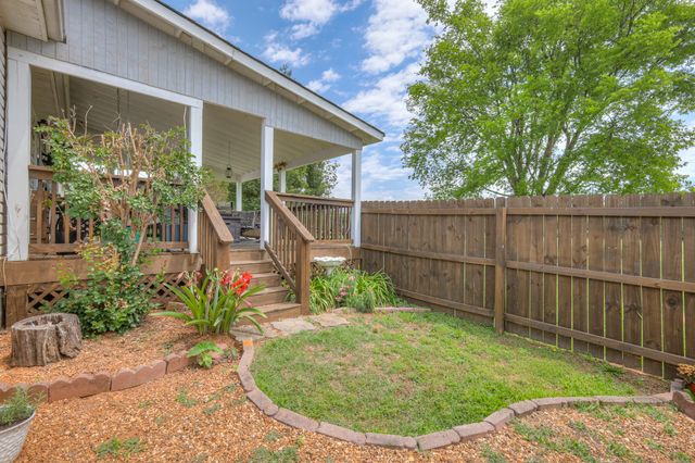 117 Pebble Brook Dr, Murfreesboro, TN 37127