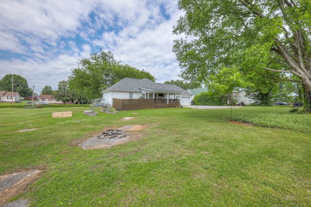117 Pebble Brook Dr, Murfreesboro, TN 37127