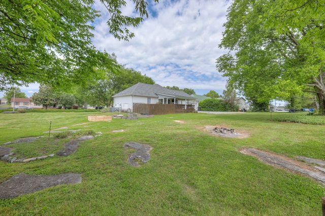 117 Pebble Brook Dr, Murfreesboro, TN 37127