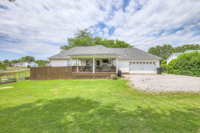 117 Pebble Brook Dr, Murfreesboro, TN 37127
