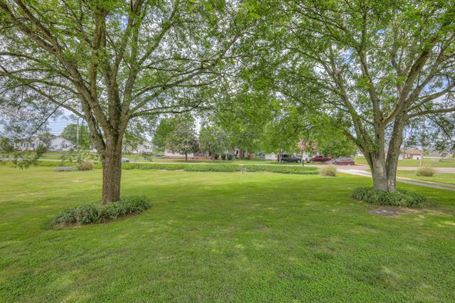 117 Pebble Brook Dr, Murfreesboro, TN 37127