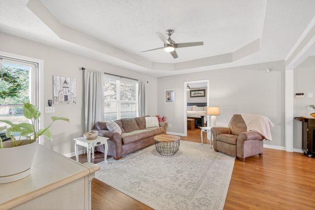 117 Pebble Brook Dr, Murfreesboro, TN 37127