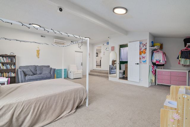 1051 NE Pepperwood Drive, Grants Pass, OR 97526