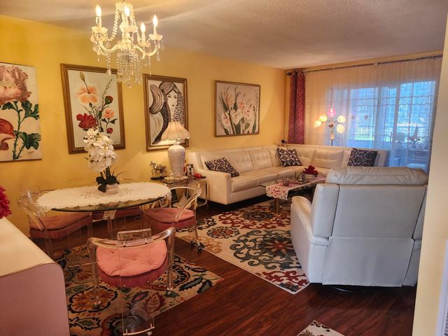 2400 NE 1st Lane 206, Boynton Beach, FL 33435