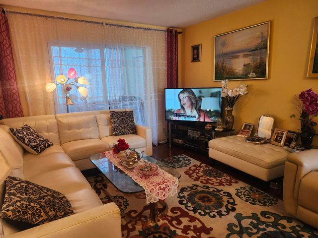 2400 NE 1st Lane 206, Boynton Beach, FL 33435