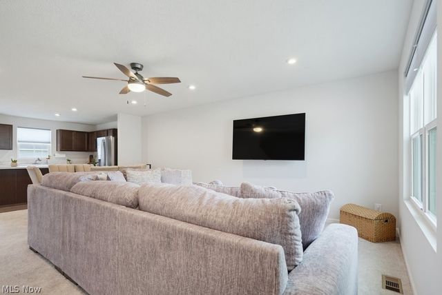 232 Cumberland Trail, Seville, OH 44273