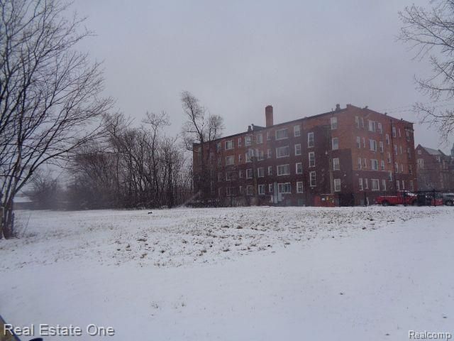 2691 Rochester Street, Detroit, MI 48206