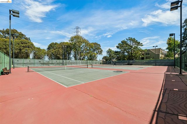 3769 Stoneglen North, Richmond, CA 94806