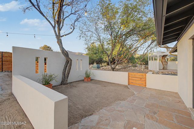 333 E Florence Road, Tucson, AZ 85704