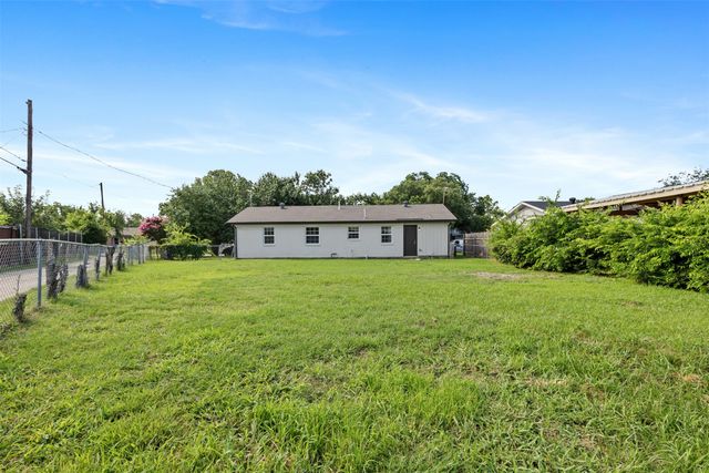 2511 Gregory Drive, Mesquite, TX 75150