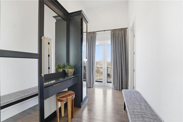 6949 Watson's Country Lane, Parkville, MO 64152