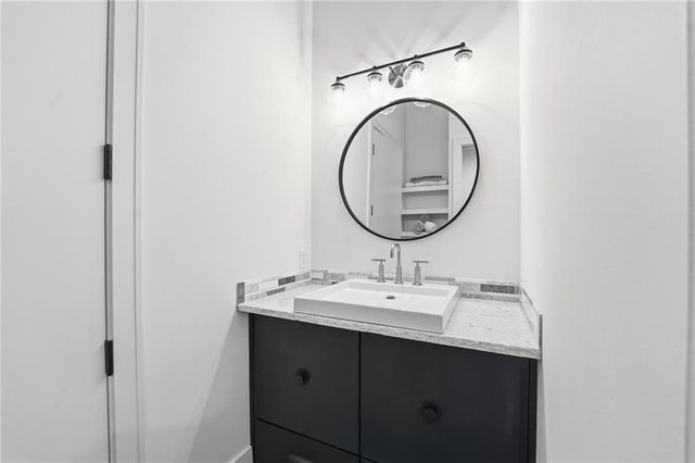 6949 Watson's Country Lane, Parkville, MO 64152