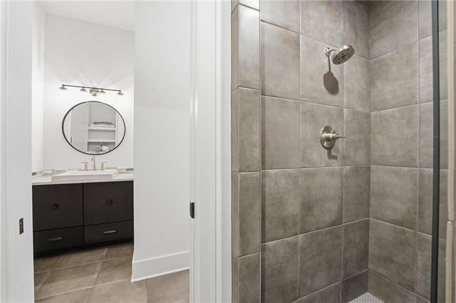 6949 Watson's Country Lane, Parkville, MO 64152