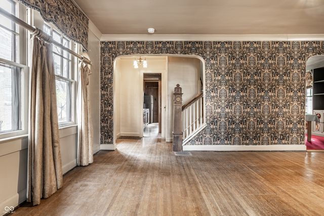 5235 Central Avenue, Indianapolis, IN 46220