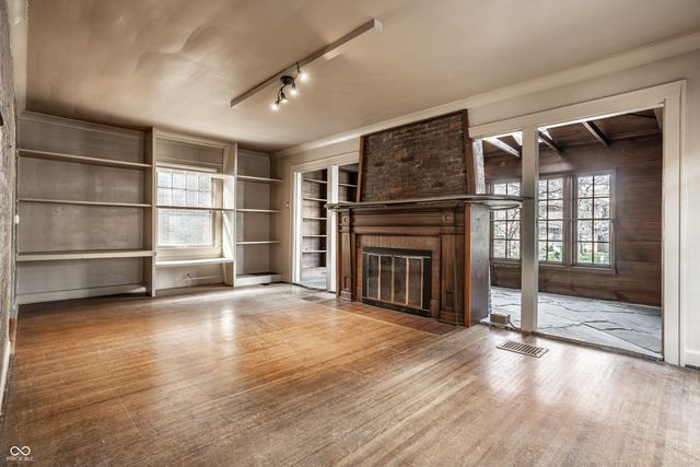 5235 Central Avenue, Indianapolis, IN 46220