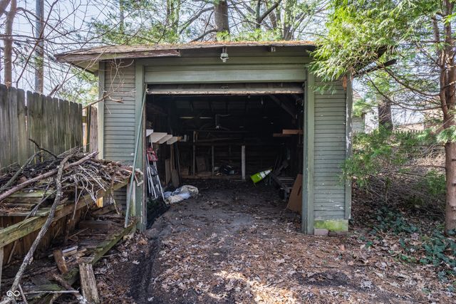 5235 Central Avenue, Indianapolis, IN 46220