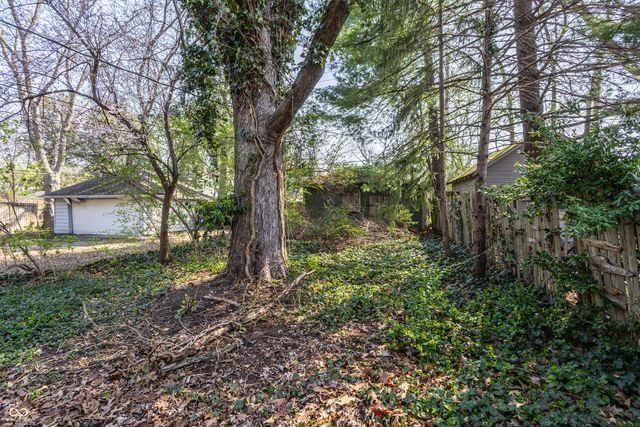 5235 Central Avenue, Indianapolis, IN 46220