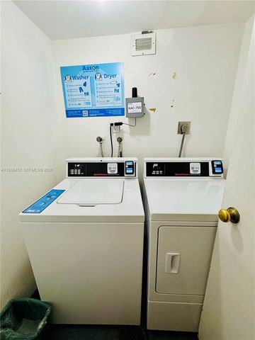 18021 Biscayne Blvd 304, Aventura, FL 33160