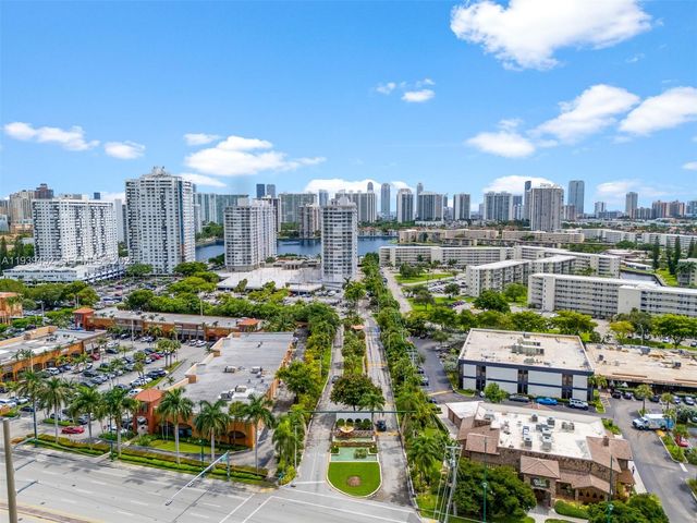 18021 Biscayne Blvd 304, Aventura, FL 33160