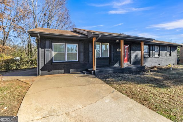 2958 Holcomb Court, East Point, GA 30344