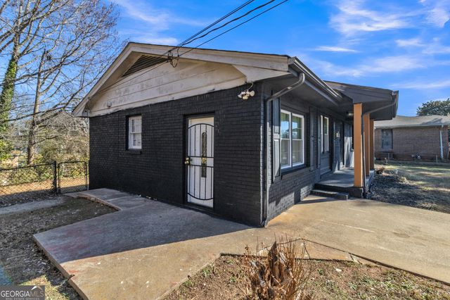 2958 Holcomb Court, East Point, GA 30344