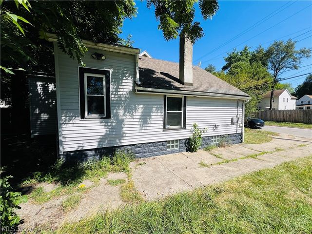9407 Benham Avenue, Cleveland, OH 44105