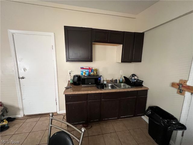9407 Benham Avenue, Cleveland, OH 44105