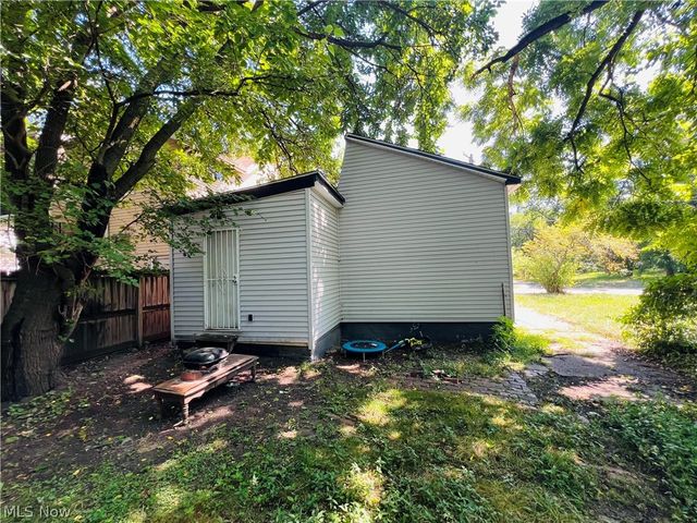 9407 Benham Avenue, Cleveland, OH 44105
