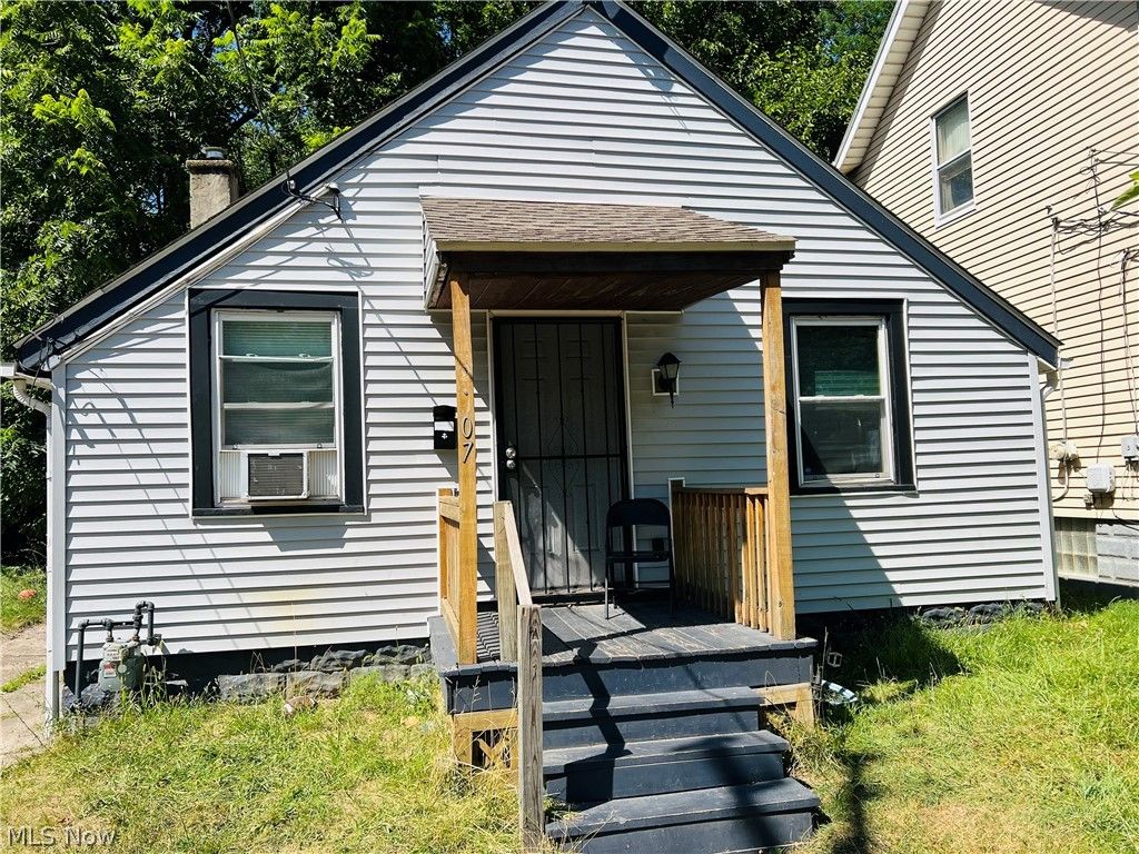 9407 Benham Avenue, Cleveland, OH 44105