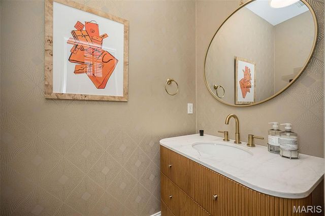 46 Heritage Pointe Circle, Fenton, MO 63026