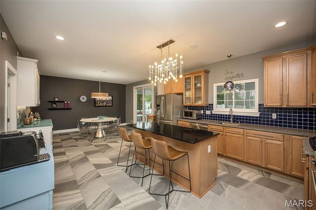 46 Heritage Pointe Circle, Fenton, MO 63026