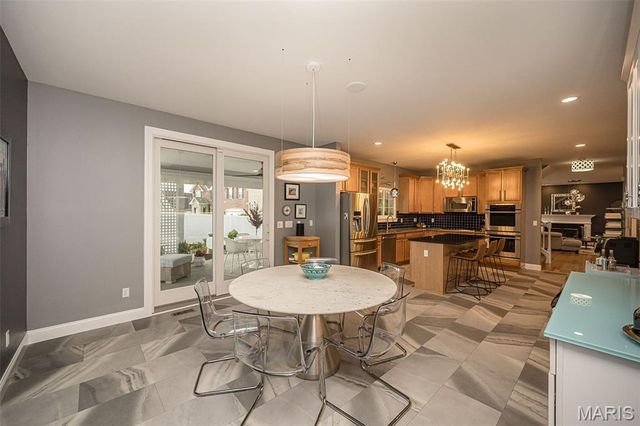 46 Heritage Pointe Circle, Fenton, MO 63026