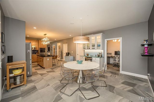 46 Heritage Pointe Circle, Fenton, MO 63026