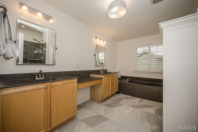 46 Heritage Pointe Circle, Fenton, MO 63026