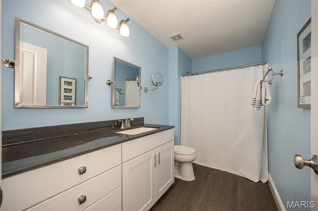 46 Heritage Pointe Circle, Fenton, MO 63026